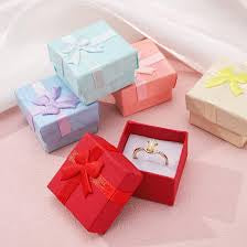 Cajita de Regalo para Joyería con Moño Decorativo cuadrada